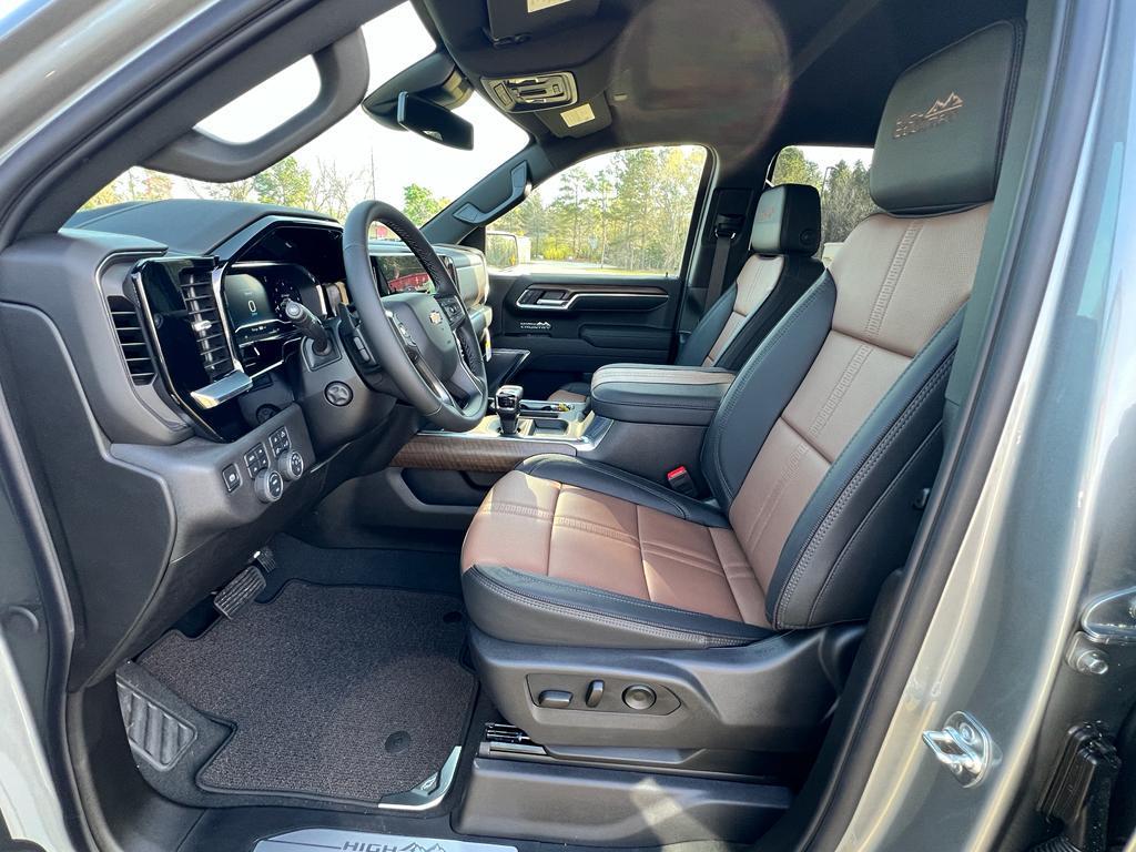 new 2025 Chevrolet Silverado 1500 car, priced at $65,295