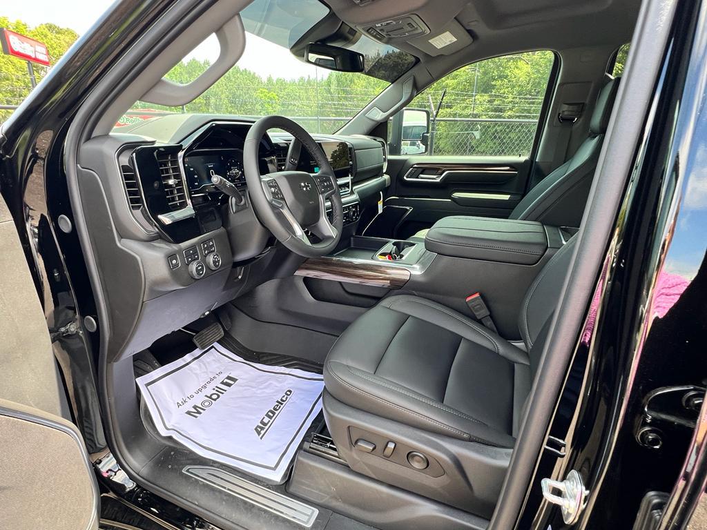 new 2025 Chevrolet Silverado 2500 car, priced at $67,970