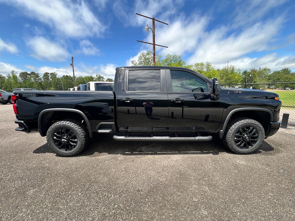 new 2025 Chevrolet Silverado 2500 car, priced at $67,970