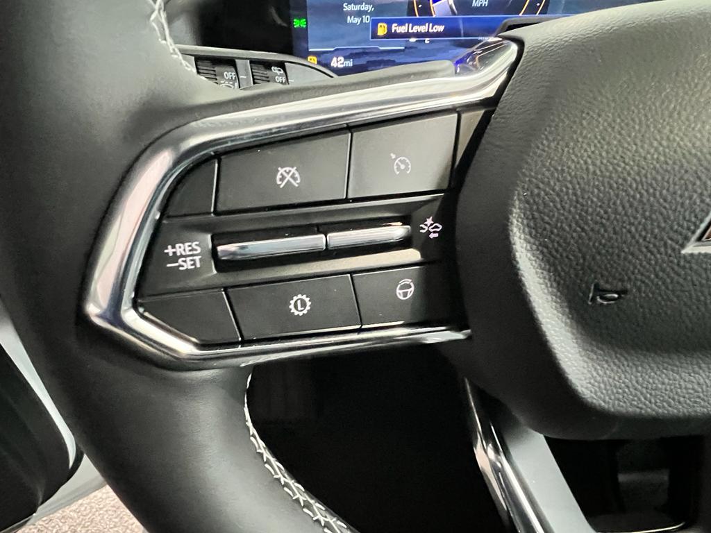 new 2025 Chevrolet Traverse car, priced at $56,330