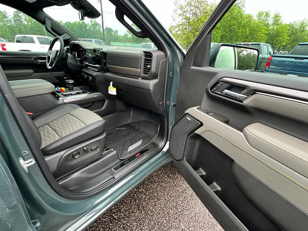 new 2025 Chevrolet Silverado 1500 car, priced at $71,970