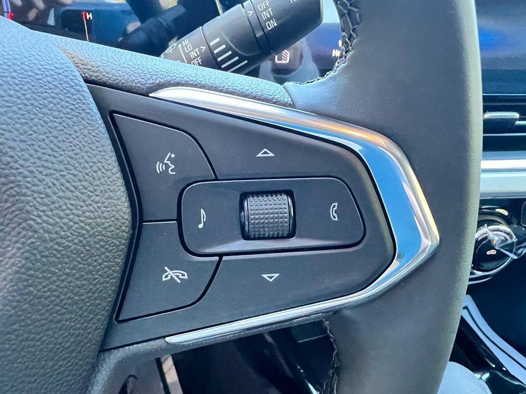 new 2026 Chevrolet Trax car, priced at $25,925