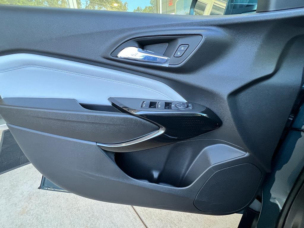 new 2026 Chevrolet Trax car, priced at $25,925