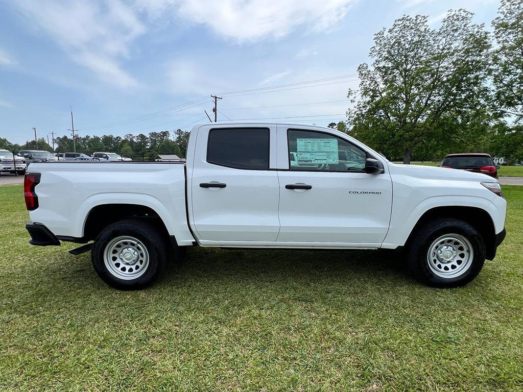 new 2025 Chevrolet Colorado car, priced at $33,635