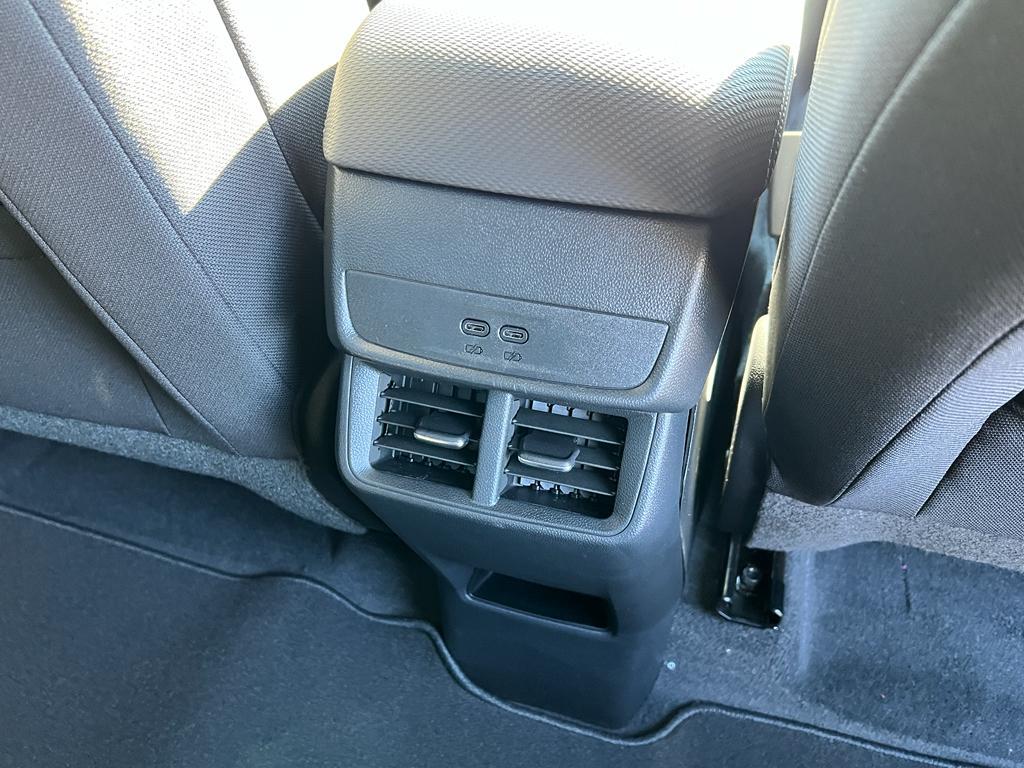 new 2026 Chevrolet Equinox car, priced at $31,925