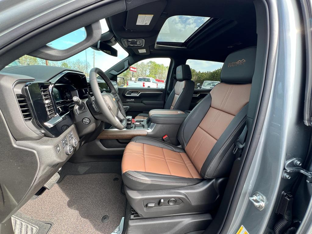 new 2025 Chevrolet Silverado 1500 car, priced at $70,030