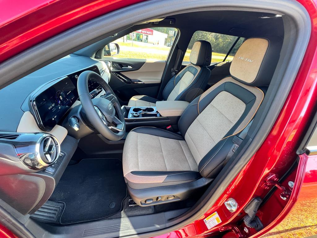 new 2026 Chevrolet Equinox car, priced at $36,275