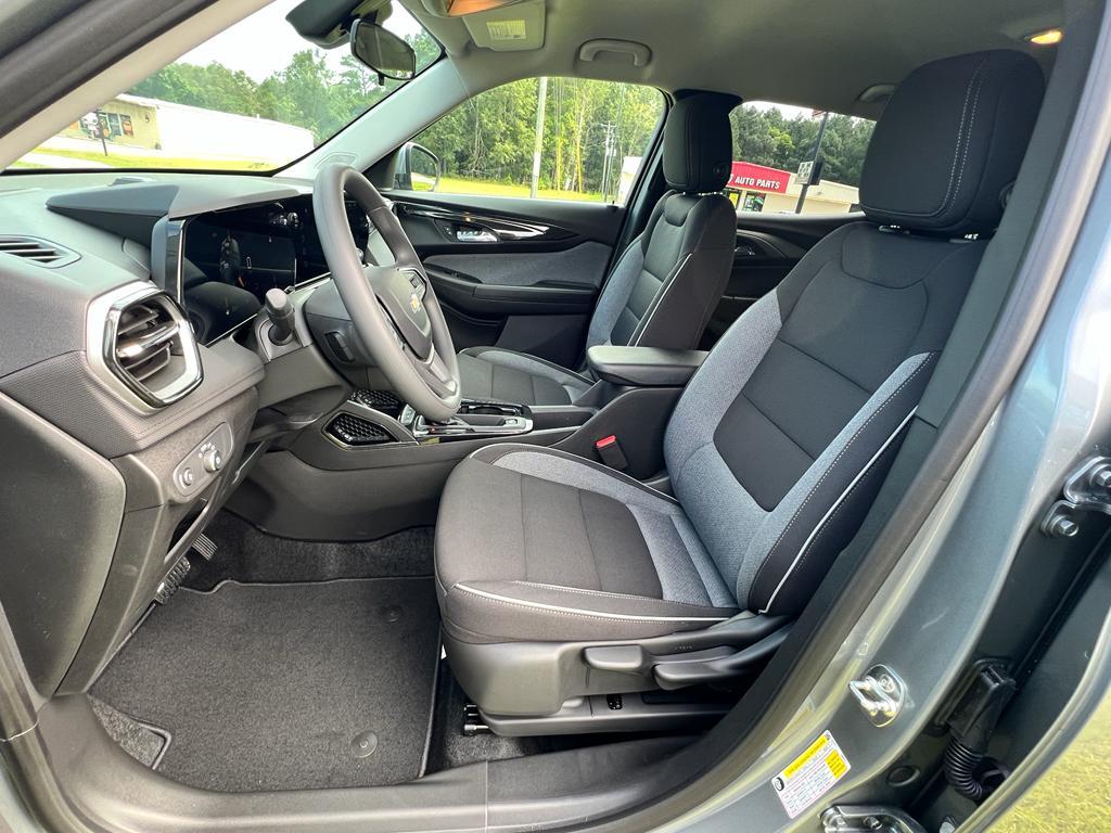 new 2026 Chevrolet TrailBlazer car, priced at $27,220