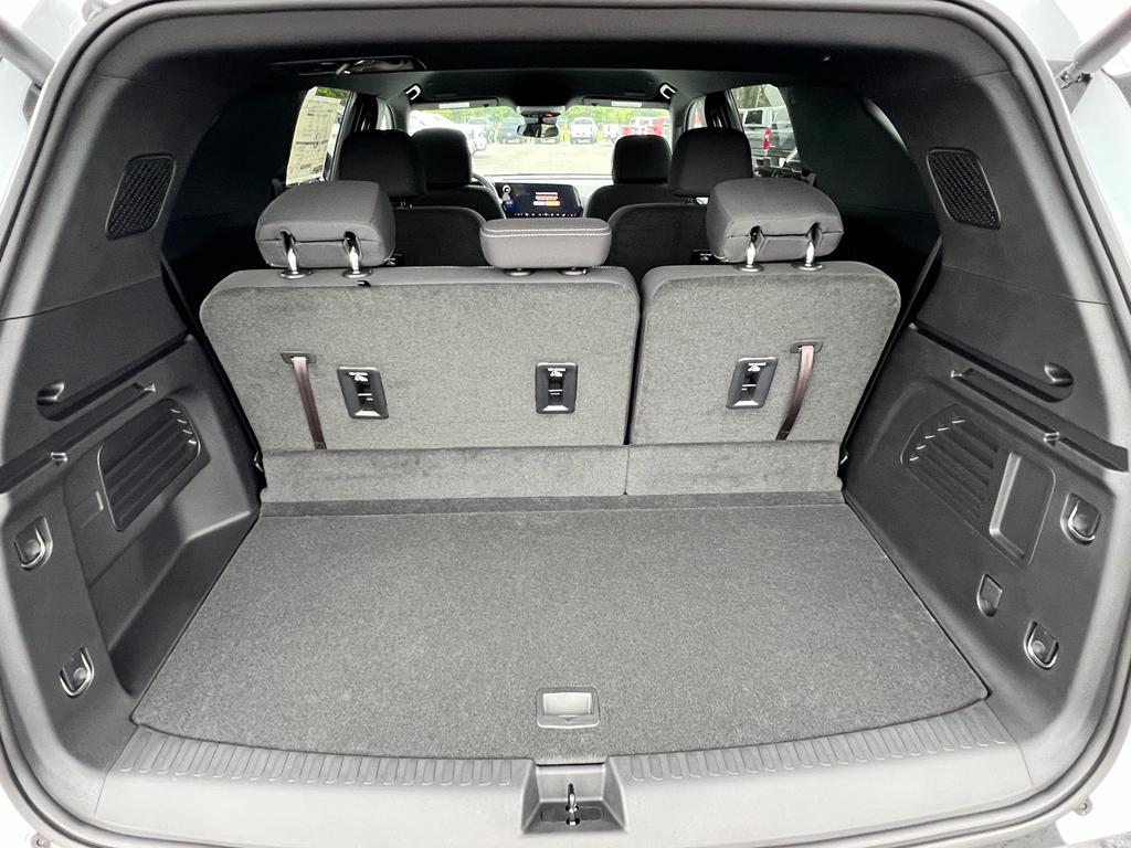 new 2025 Chevrolet Traverse car, priced at $42,735