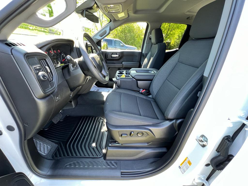 new 2025 Chevrolet Silverado 1500 car, priced at $40,245