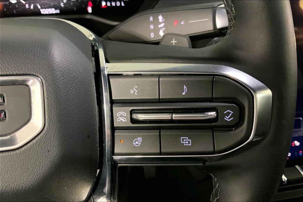 used 2025 GMC Acadia car, priced at $30,500