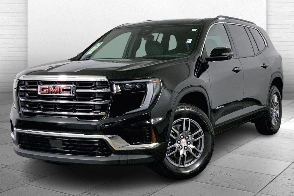used 2025 GMC Acadia car, priced at $30,500