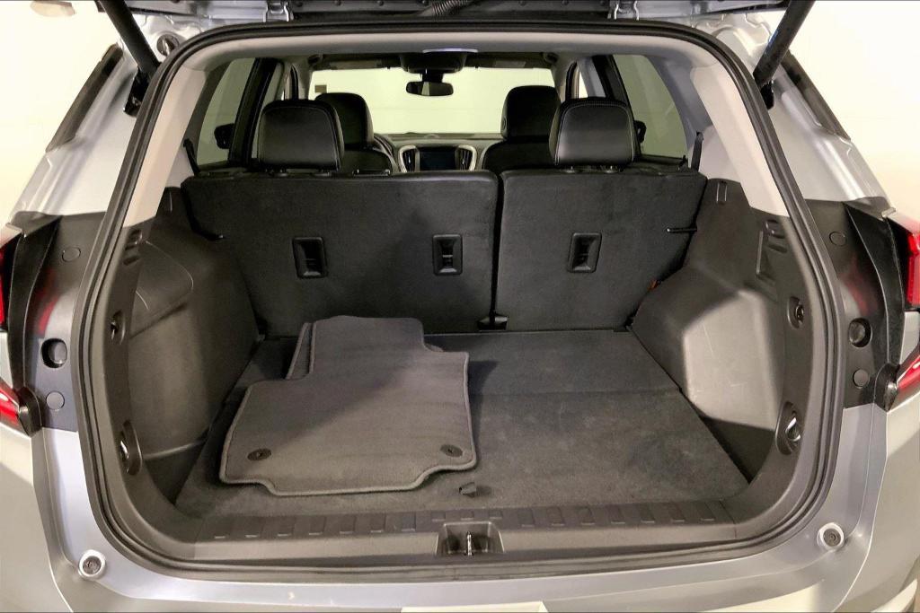 used 2024 GMC Terrain car, priced at $26,500
