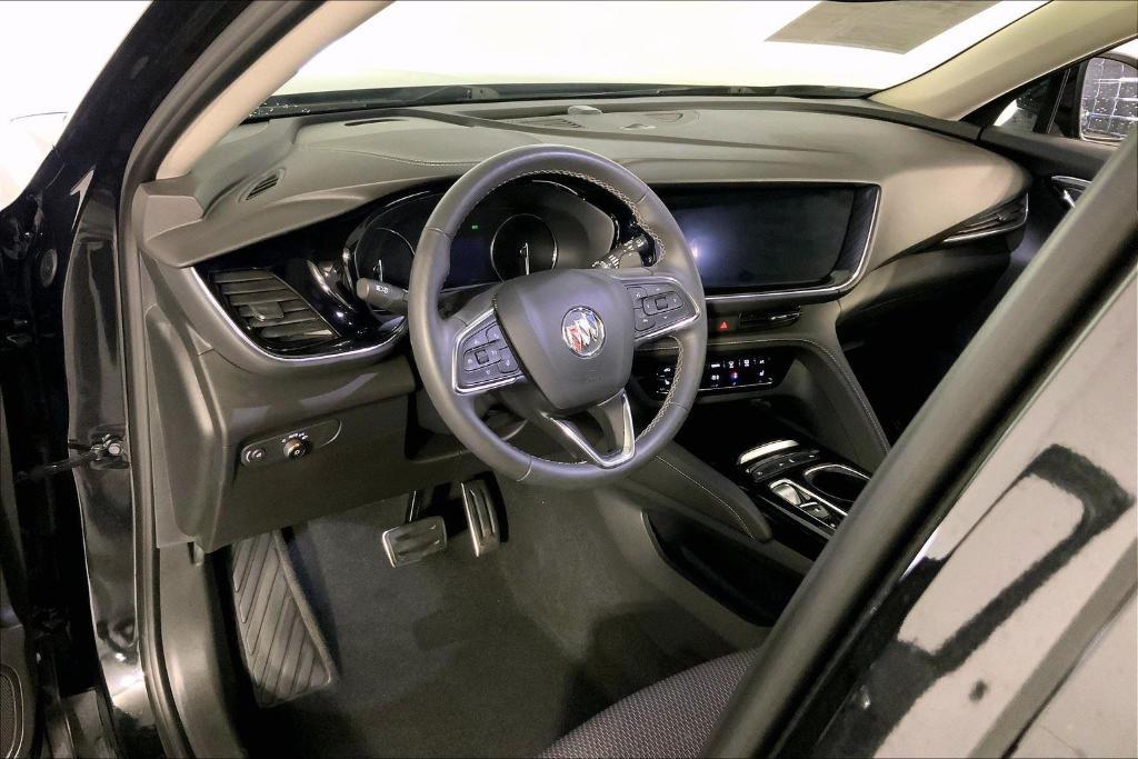 used 2022 Buick Envision car, priced at $23,000
