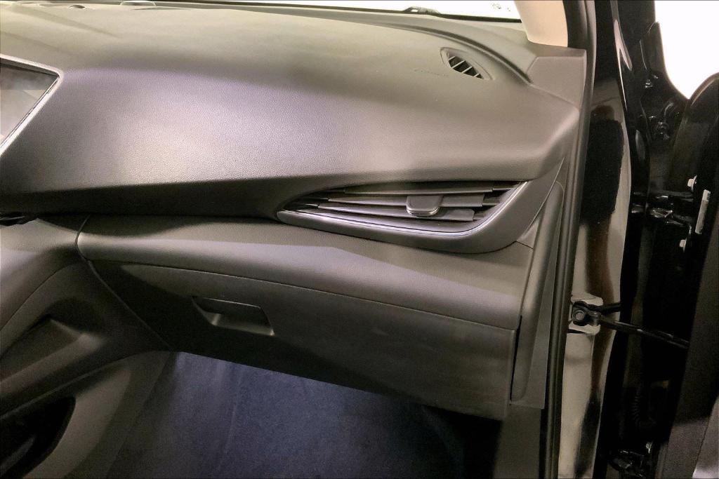 used 2022 Buick Envision car, priced at $23,000