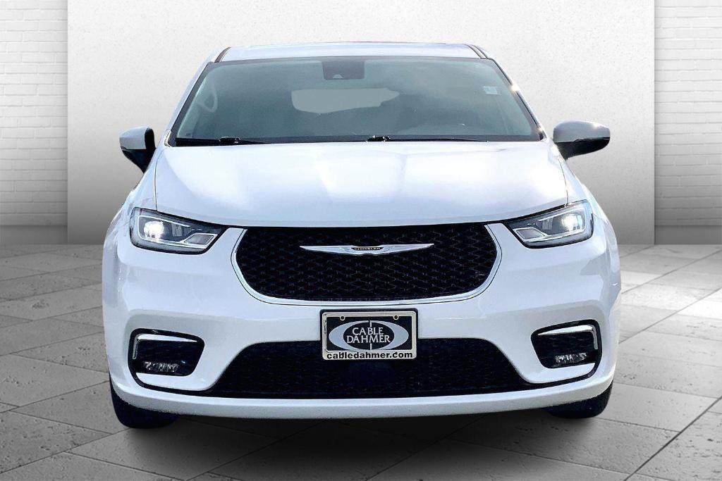 used 2023 Chrysler Pacifica car, priced at $25,000