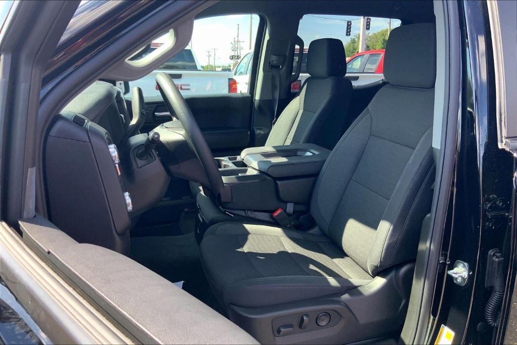 new 2026 GMC Sierra 1500 car, priced at $41,890