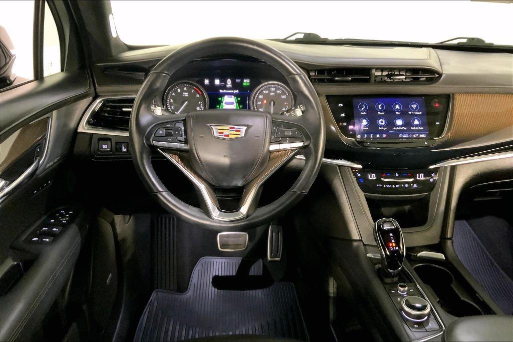 used 2024 Cadillac XT6 car, priced at $40,000