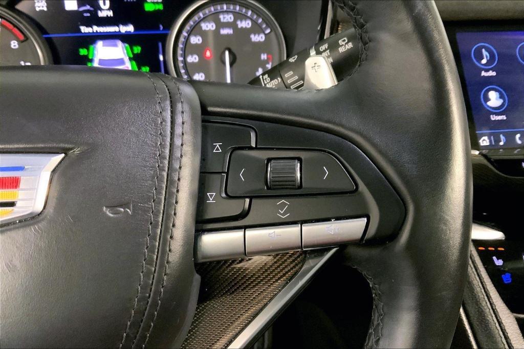 used 2024 Cadillac XT6 car, priced at $40,000