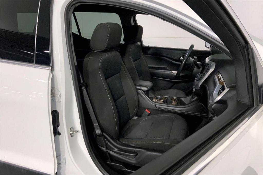 used 2023 GMC Acadia car, priced at $26,000