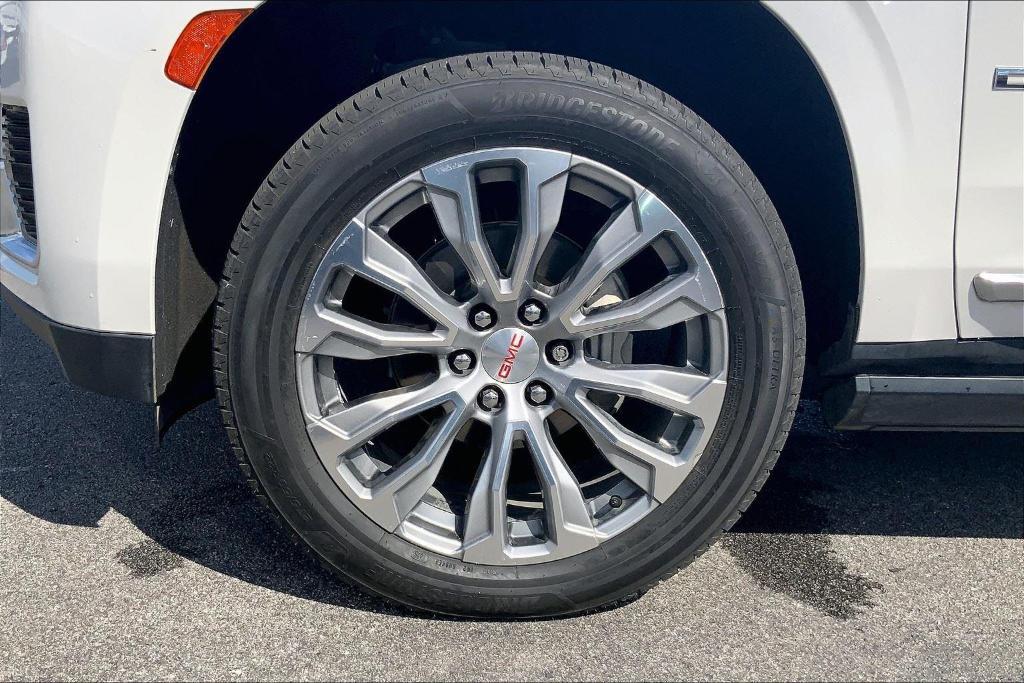 used 2021 GMC Yukon XL car, priced at $53,500