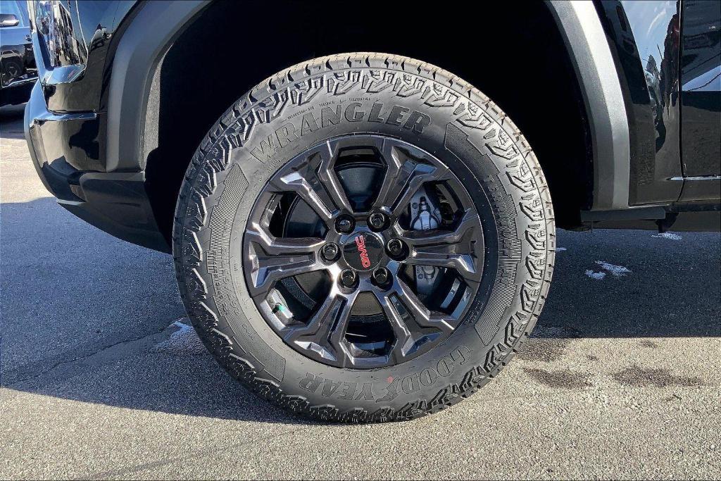 new 2025 GMC Canyon car, priced at $41,985