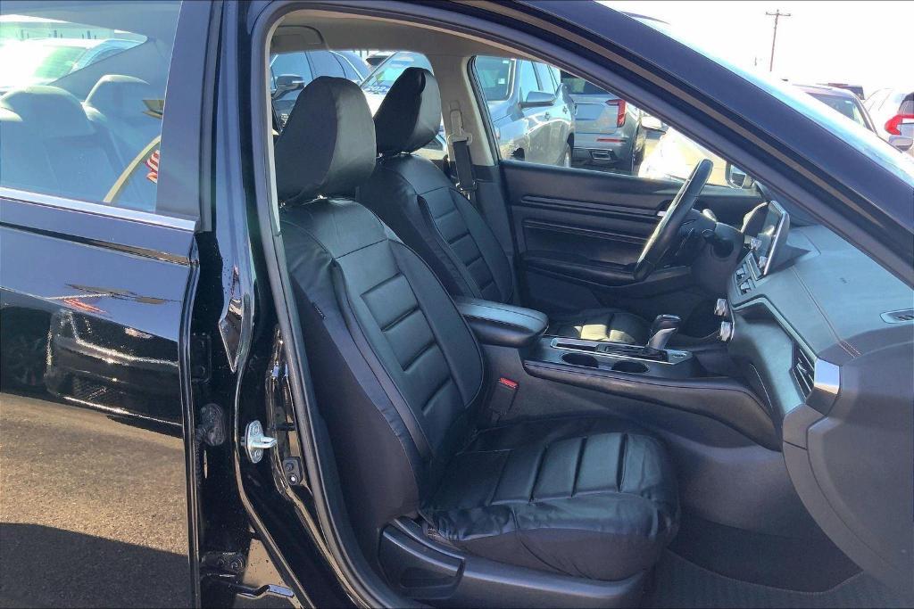 used 2019 Nissan Altima car