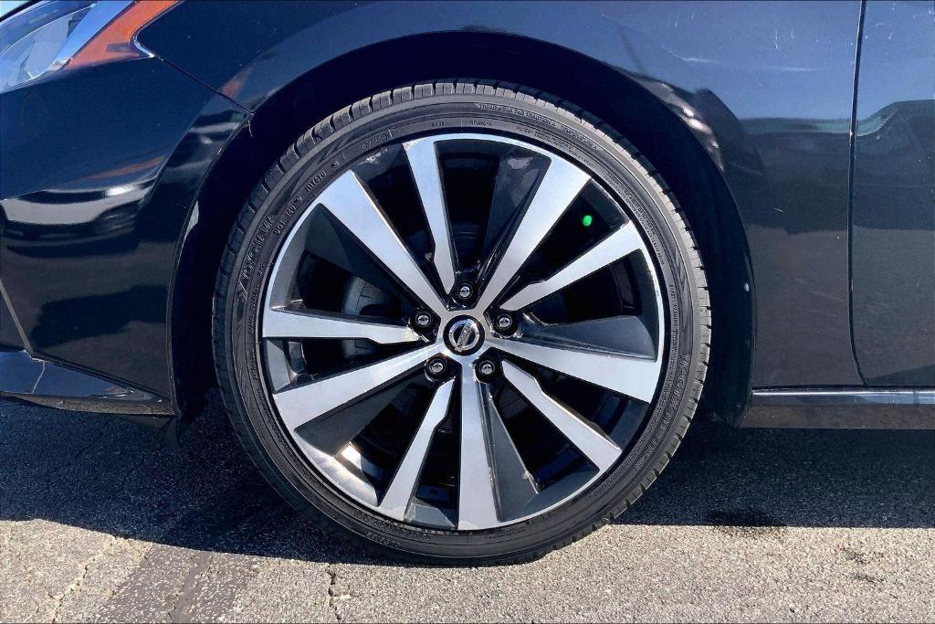 used 2019 Nissan Altima car