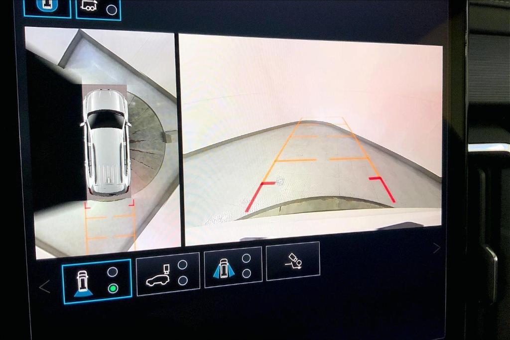 used 2025 GMC Acadia car, priced at $30,500