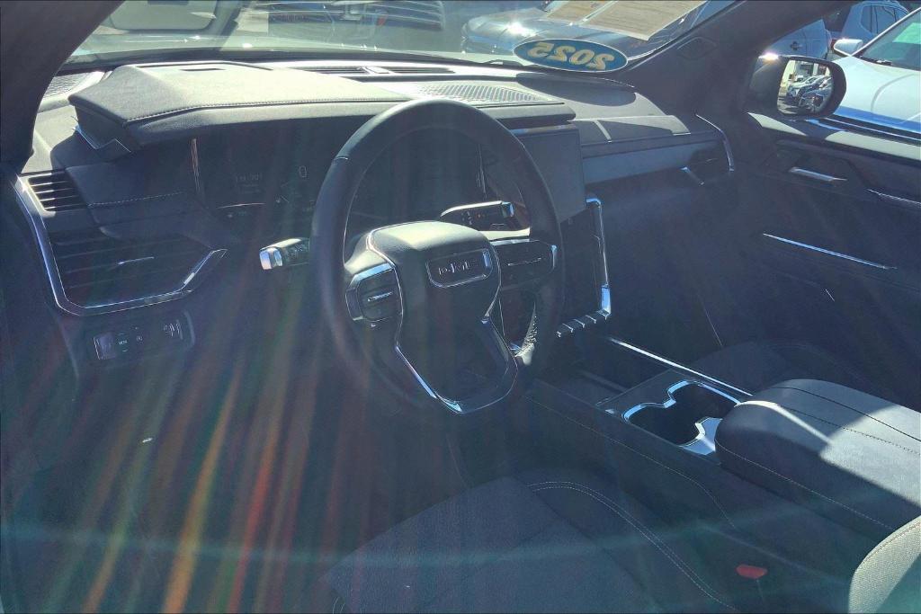 used 2025 GMC Acadia car, priced at $34,000