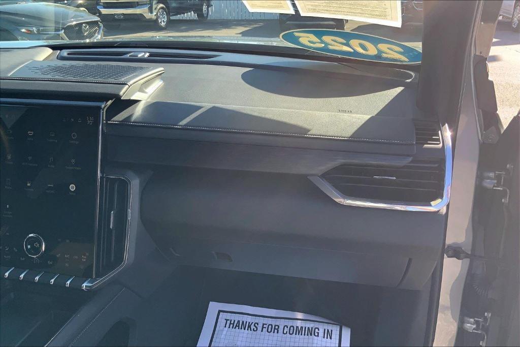 used 2025 GMC Acadia car, priced at $34,000