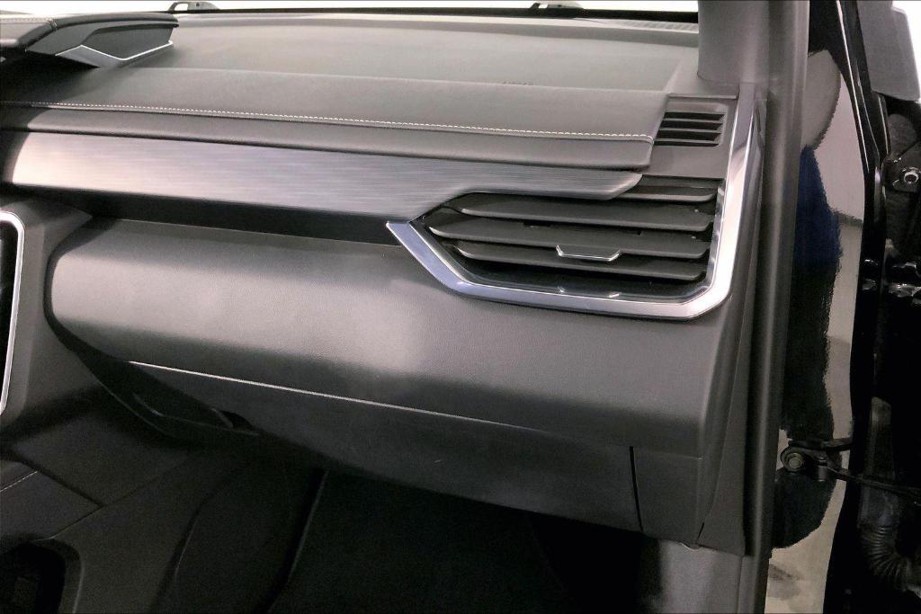 used 2025 GMC Acadia car, priced at $31,500