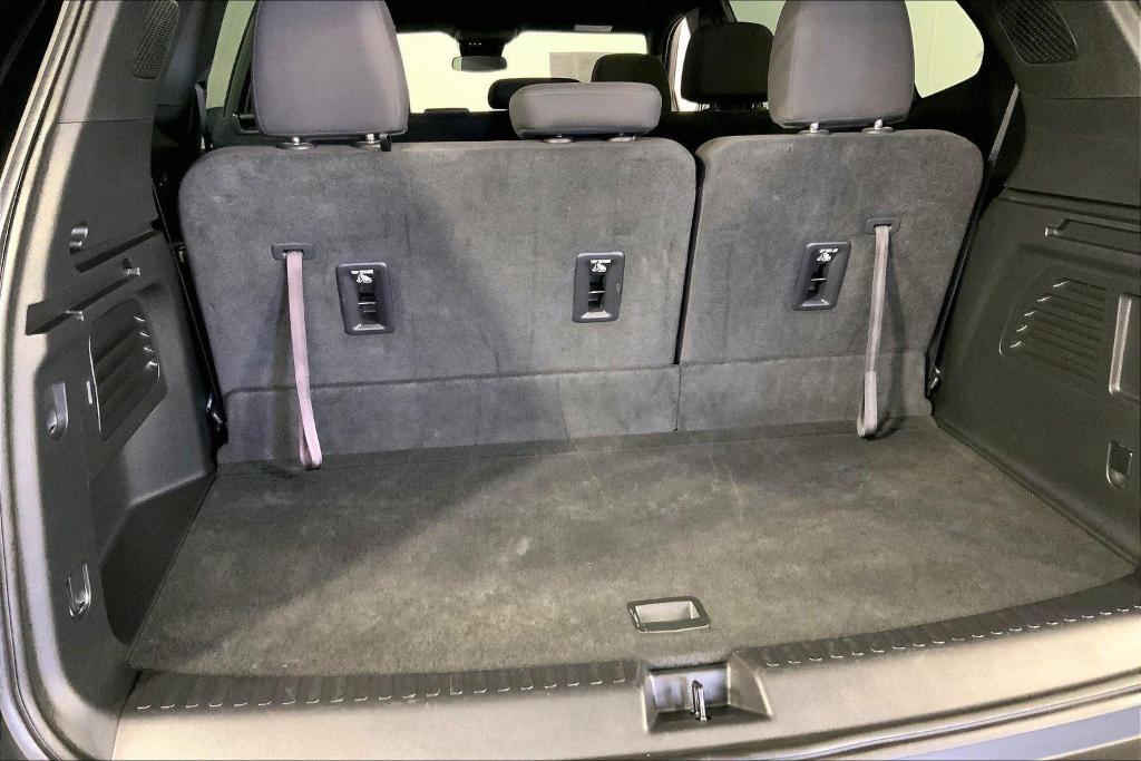 used 2025 GMC Acadia car, priced at $31,500