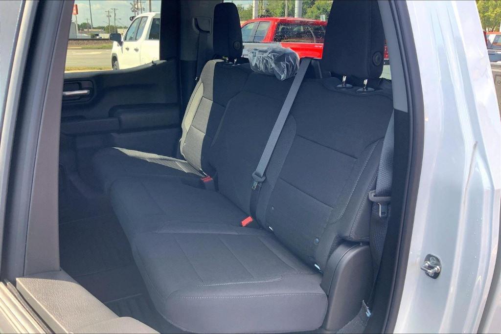 new 2026 GMC Sierra 1500 car, priced at $41,395