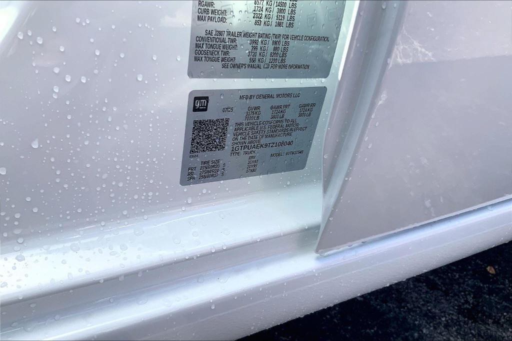 new 2026 GMC Sierra 1500 car, priced at $41,395