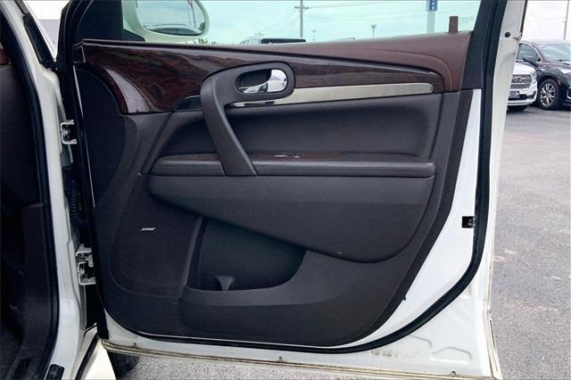 used 2014 Buick Enclave car, priced at $9,000