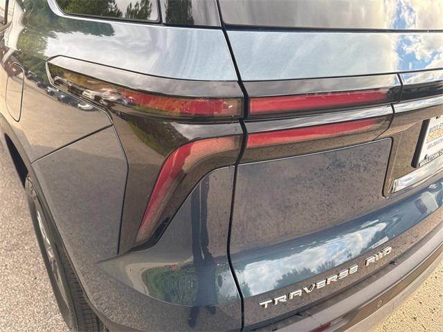 new 2026 Chevrolet Traverse car, priced at $44,695