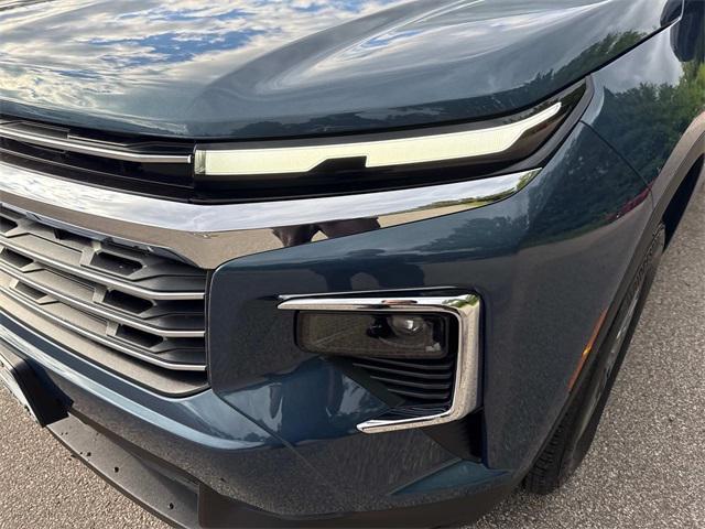 new 2026 Chevrolet Traverse car, priced at $44,695
