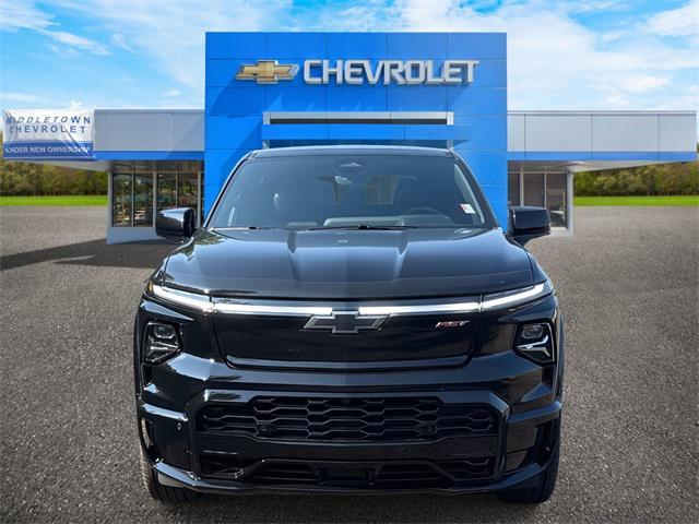 new 2025 Chevrolet Silverado EV car