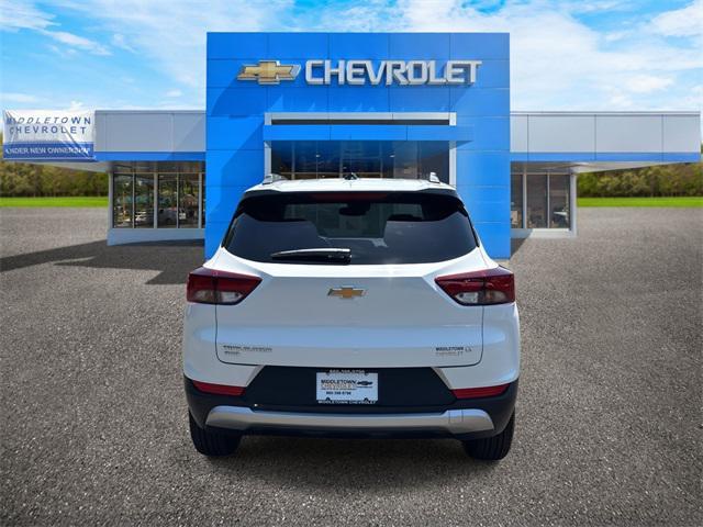 used 2025 Chevrolet TrailBlazer car, priced at $28,607