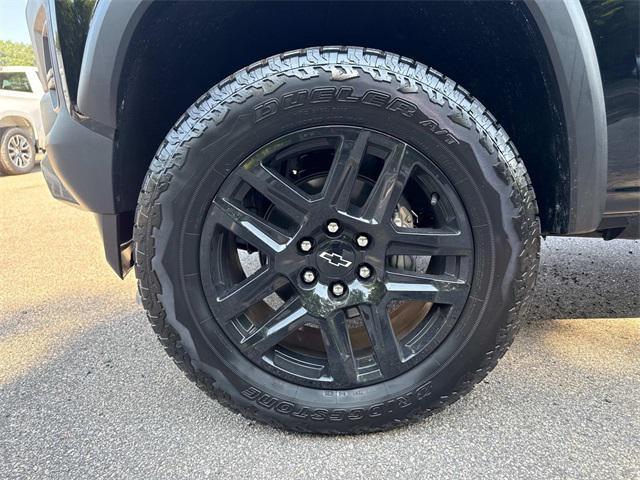 new 2025 Chevrolet Colorado car