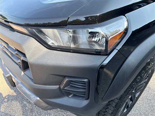 new 2025 Chevrolet Colorado car