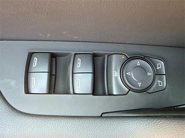 new 2025 Chevrolet Blazer car