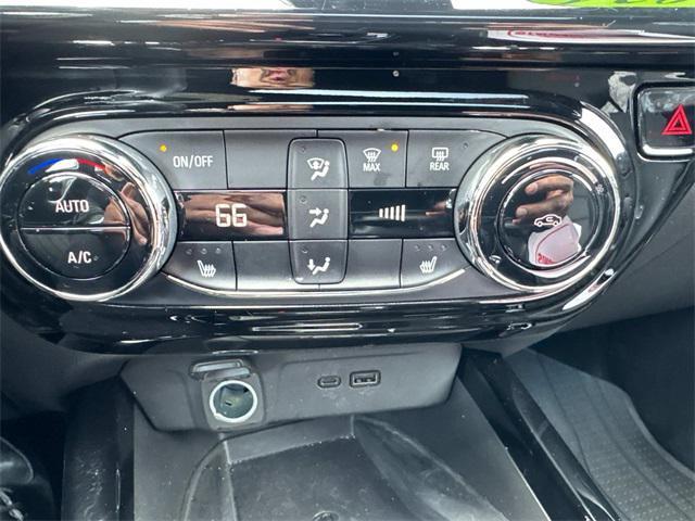 used 2024 Chevrolet Trax car, priced at $25,371
