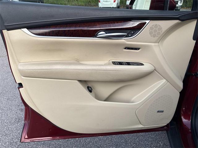 used 2017 Cadillac XT5 car, priced at $21,049