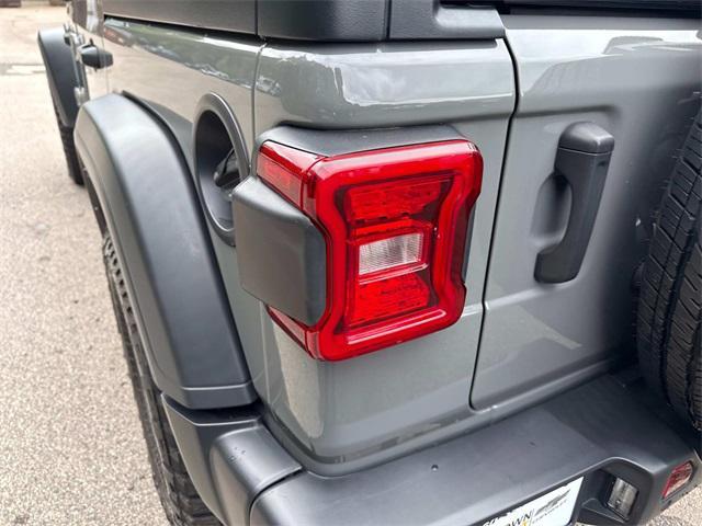 used 2021 Jeep Wrangler Unlimited car, priced at $29,498