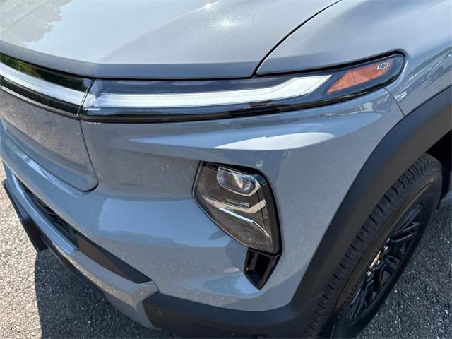 new 2025 Chevrolet Silverado EV car