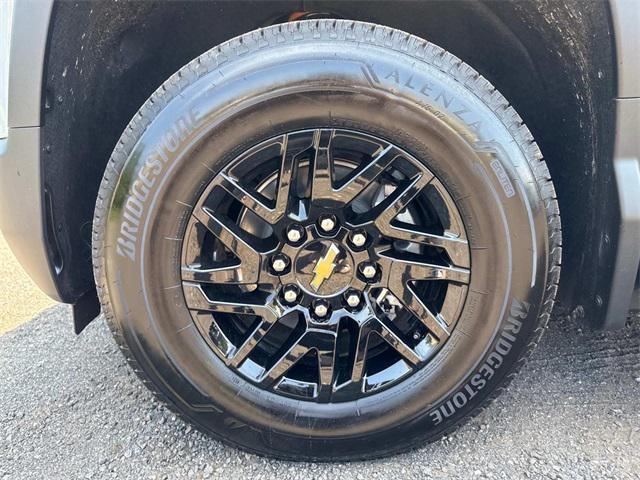 new 2025 Chevrolet Silverado EV car