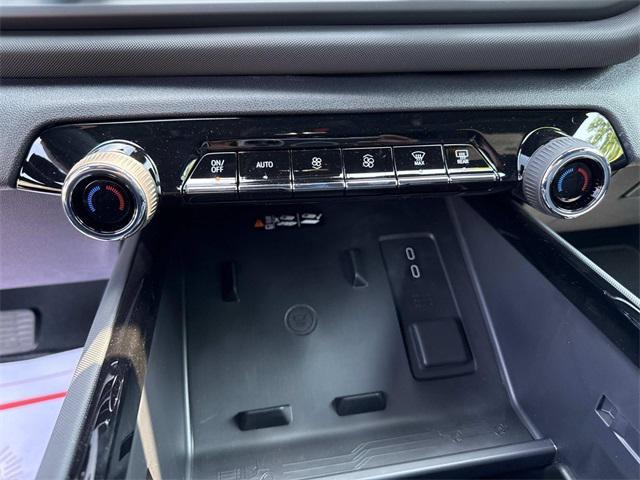new 2025 Chevrolet Silverado EV car
