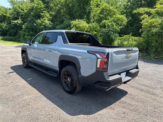 new 2025 Chevrolet Silverado EV car